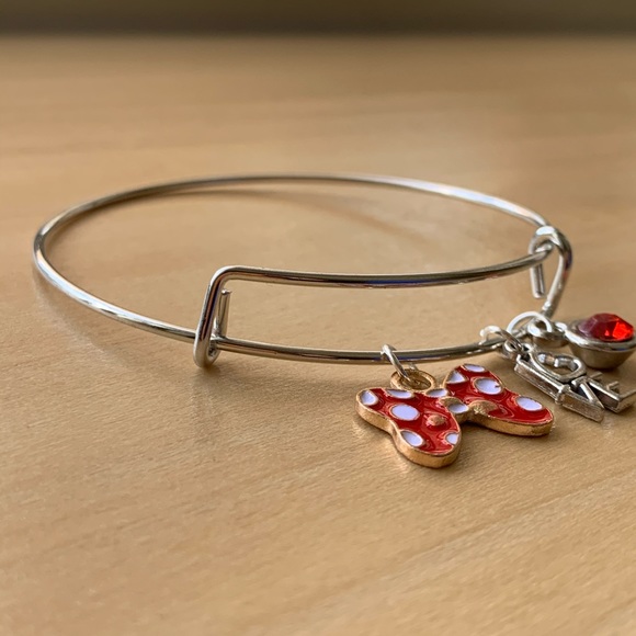 Handmade  charm bracelet Minnie Mouse inspired - Picture 3 of 3